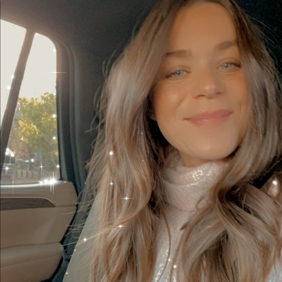 Meet your Posher, Katy - Picture 1 of 1